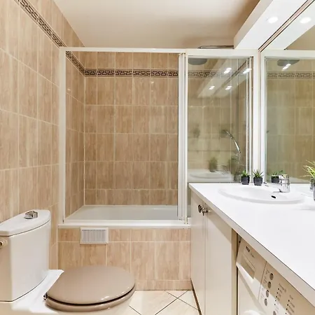 Апартаменты Bnbnova - Latin Quarter - 1br With Balcony Париж