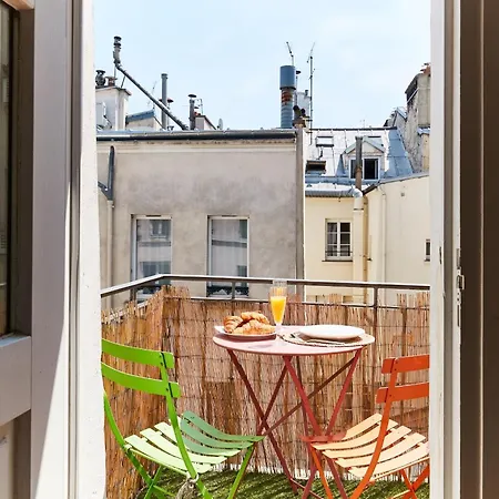 Bnbnova - Latin Quarter - 1br With Balcony *